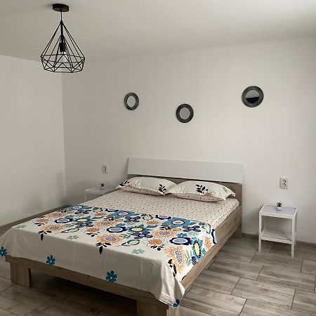 Camere De Inchiriat David Casa David Corbu Luaran gambar