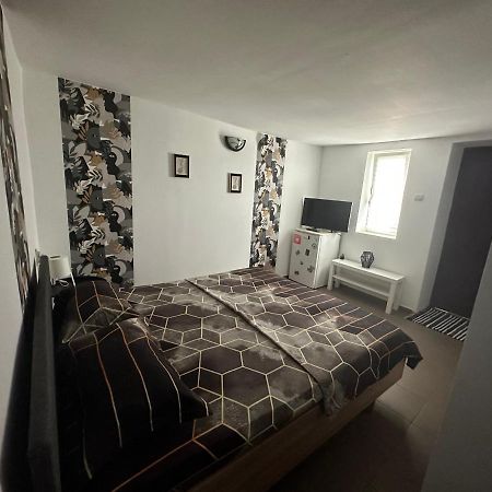 Camere De Inchiriat David Casa David Corbu Luaran gambar