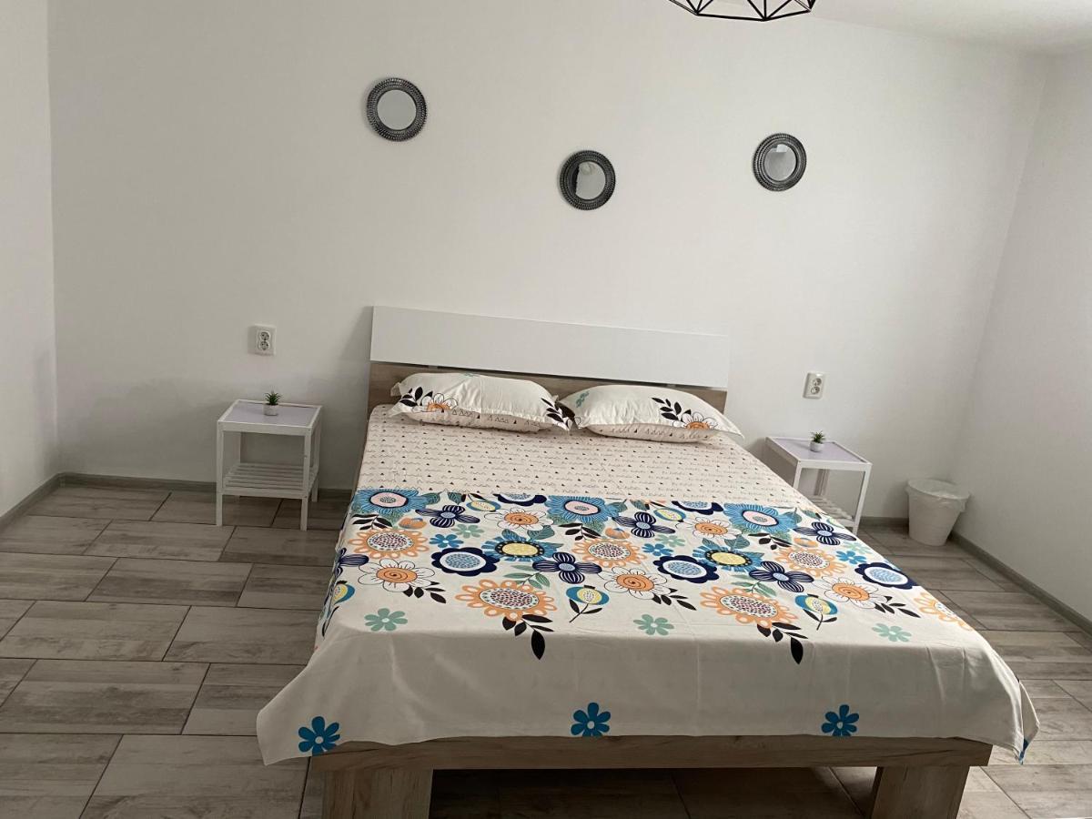Camere De Inchiriat David Casa David Corbu Luaran gambar